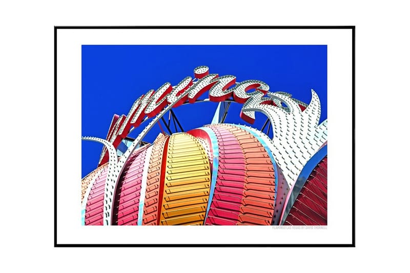 Flamingo - Las Vegas Foto Blå/Gul/ Lyserød - 100x70 cm - Boligtilbehør - Billeder & kunst - Posters & plakater
