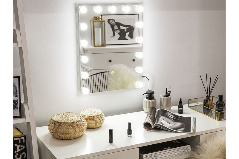 Saracay spejl LED 40x50 cm - Gennemsigtig - Boligtilbehør - Spejle - Makeupspejl