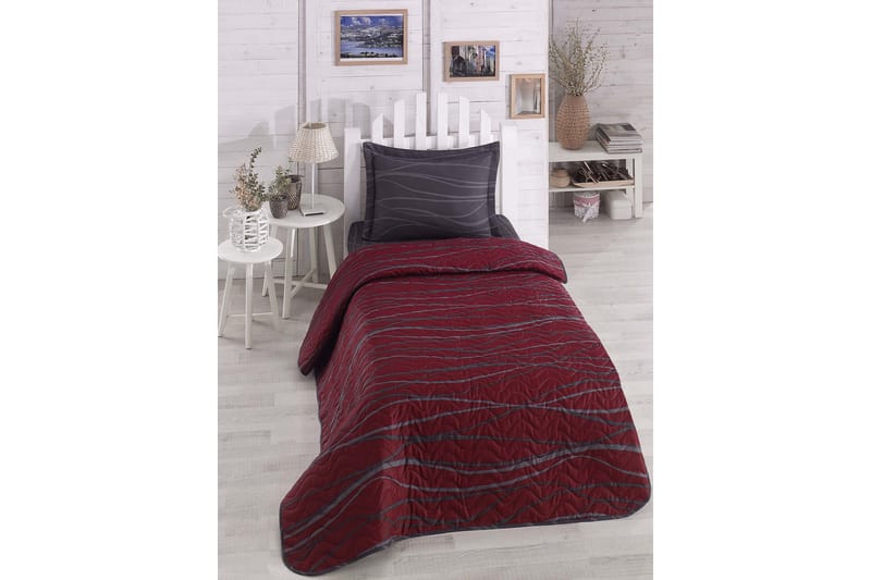 Eponj Home Sengetæppe Enkelt 160x220+Pudebetræk Quiltet - Rød/Antracit - Boligtilbehør - Tekstiler - Sengetøj