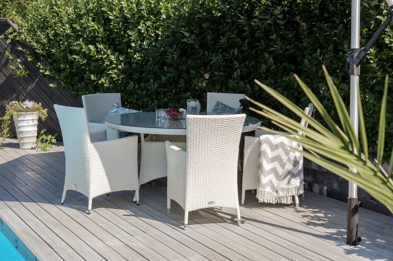 Namutoni Spisebordssæt inkl 5 Kalkfeld Armstole - Glas/Hvid - Havemøbler - Udendørsgruppe - Havesæt