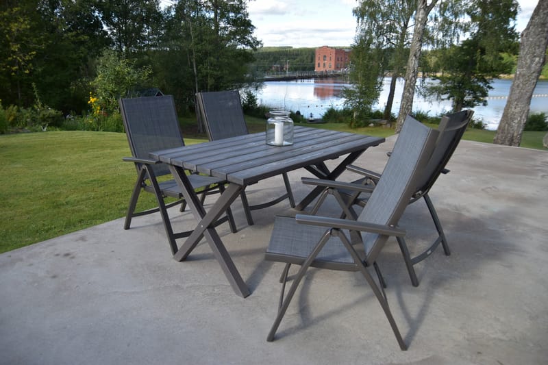 Scottsdale Spisebordssæt 150 cm + 4 Solanum stole - Grå - Havemøbler - Udendørsgruppe - Havesæt