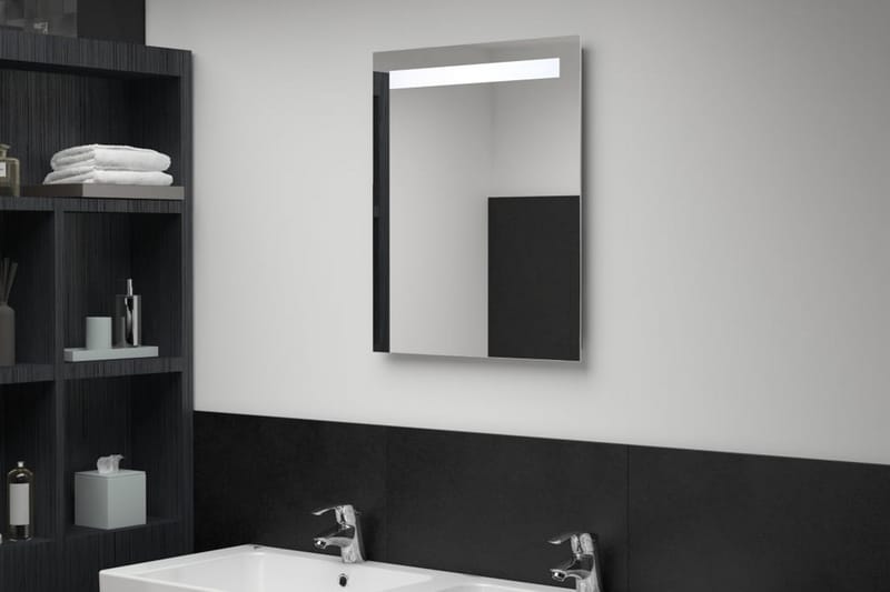 badeværelsesspejl med LED 50 x 60 cm - Sølv - Hus & renovering - Køkken & bad - Badeværelse - Badeværelsesmøbler - Badeværelsesspejl