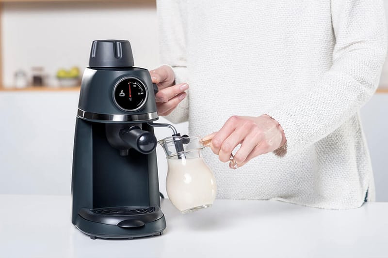 Kaffemaskine Steam Coffee Maker 3,5 bar - BLACK+DECKER - Husholdning - Madlavning & Bagning - Køkkenudstyr