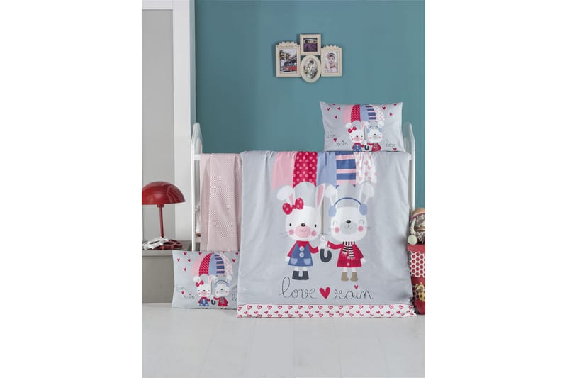 Victoria Sengesæt Baby 4-delt Ranforce - Hvid/Blå/Lyserød - Tekstiler - Børnetekstiler - Sengetøj til børn - Sengesæt børn